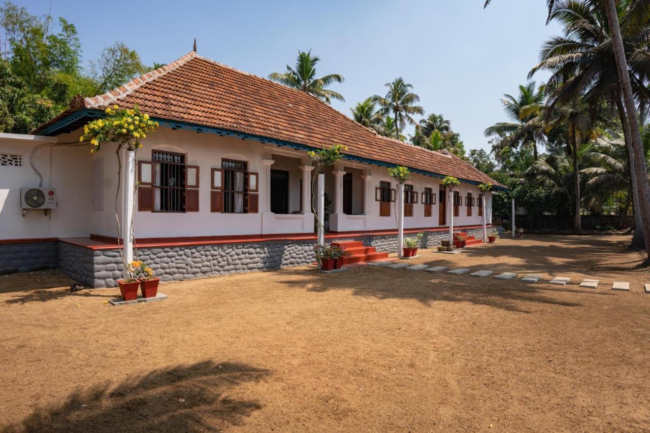 Kuttanad Kayak Club By Lexstays