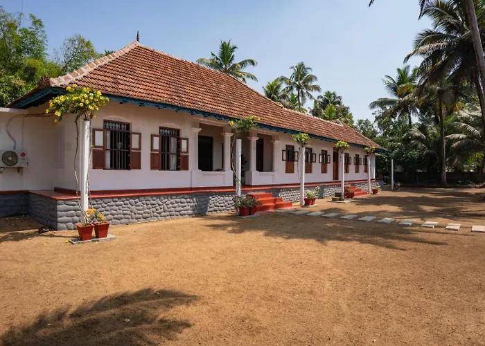 Kuttanad Kayak Club By Lexstays